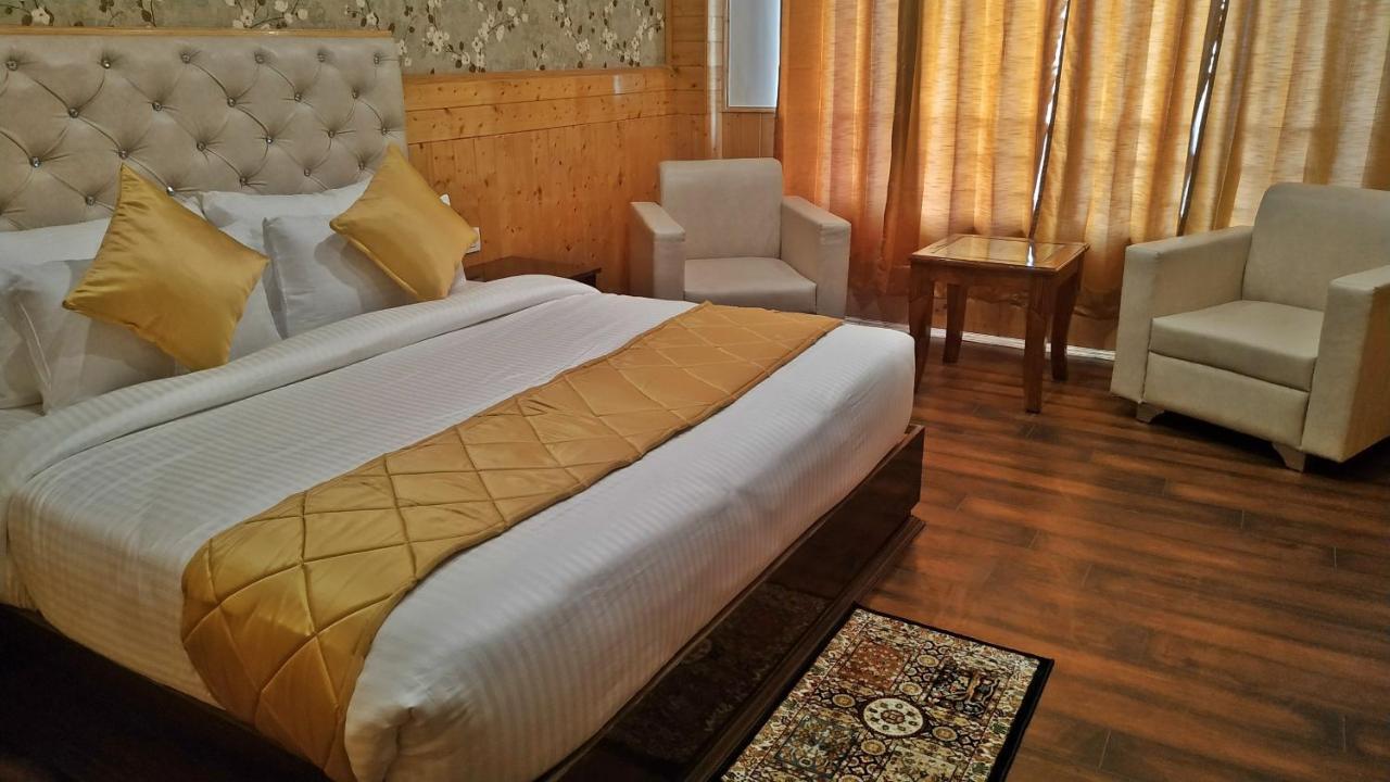 Himalyan Heights Hotel Шимла Екстериор снимка