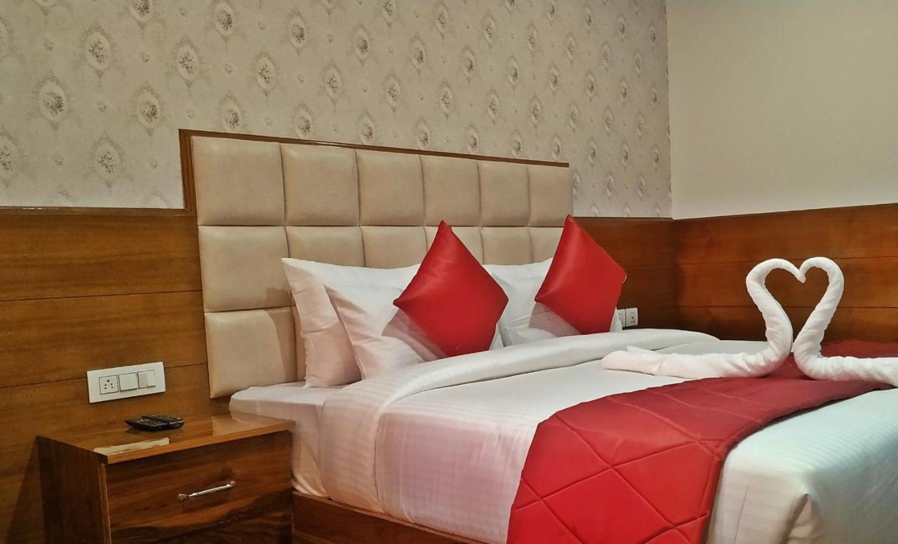Himalyan Heights Hotel Шимла Екстериор снимка
