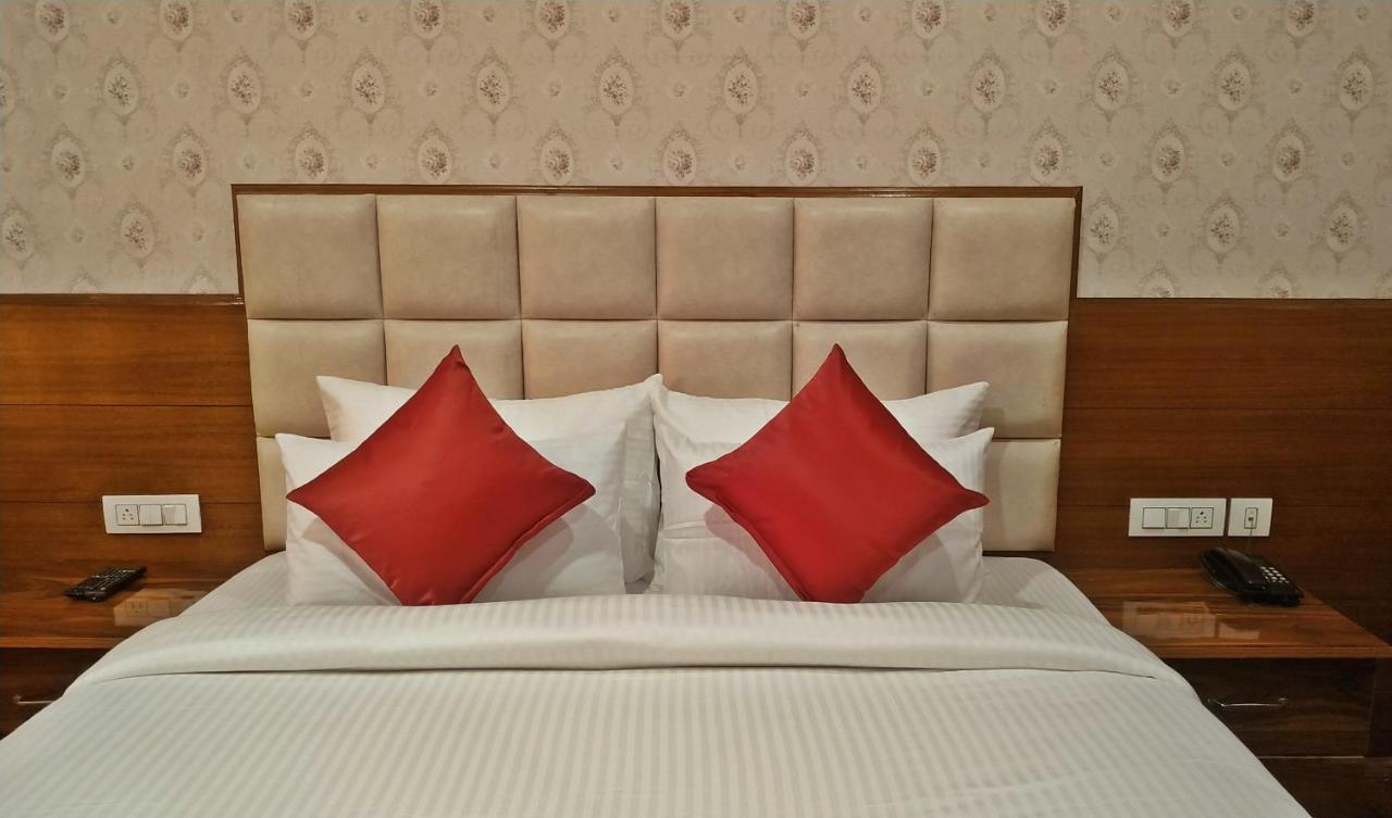 Himalyan Heights Hotel Шимла Екстериор снимка